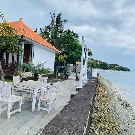 Juan Beach Bungalow